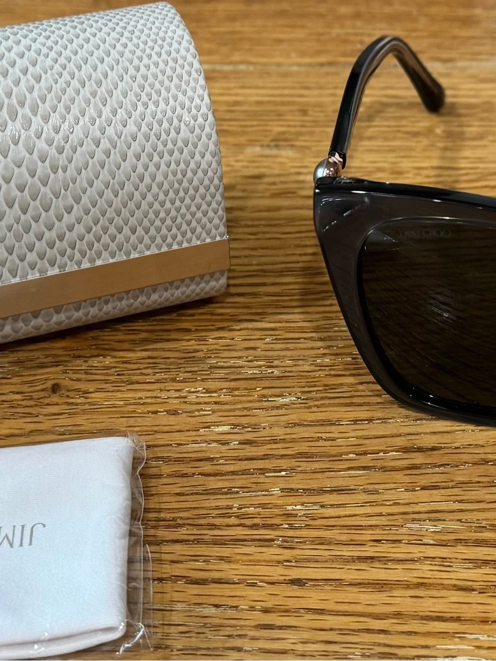 Jimmy Choo peared gray Sunglasses with Cream Textured Case
